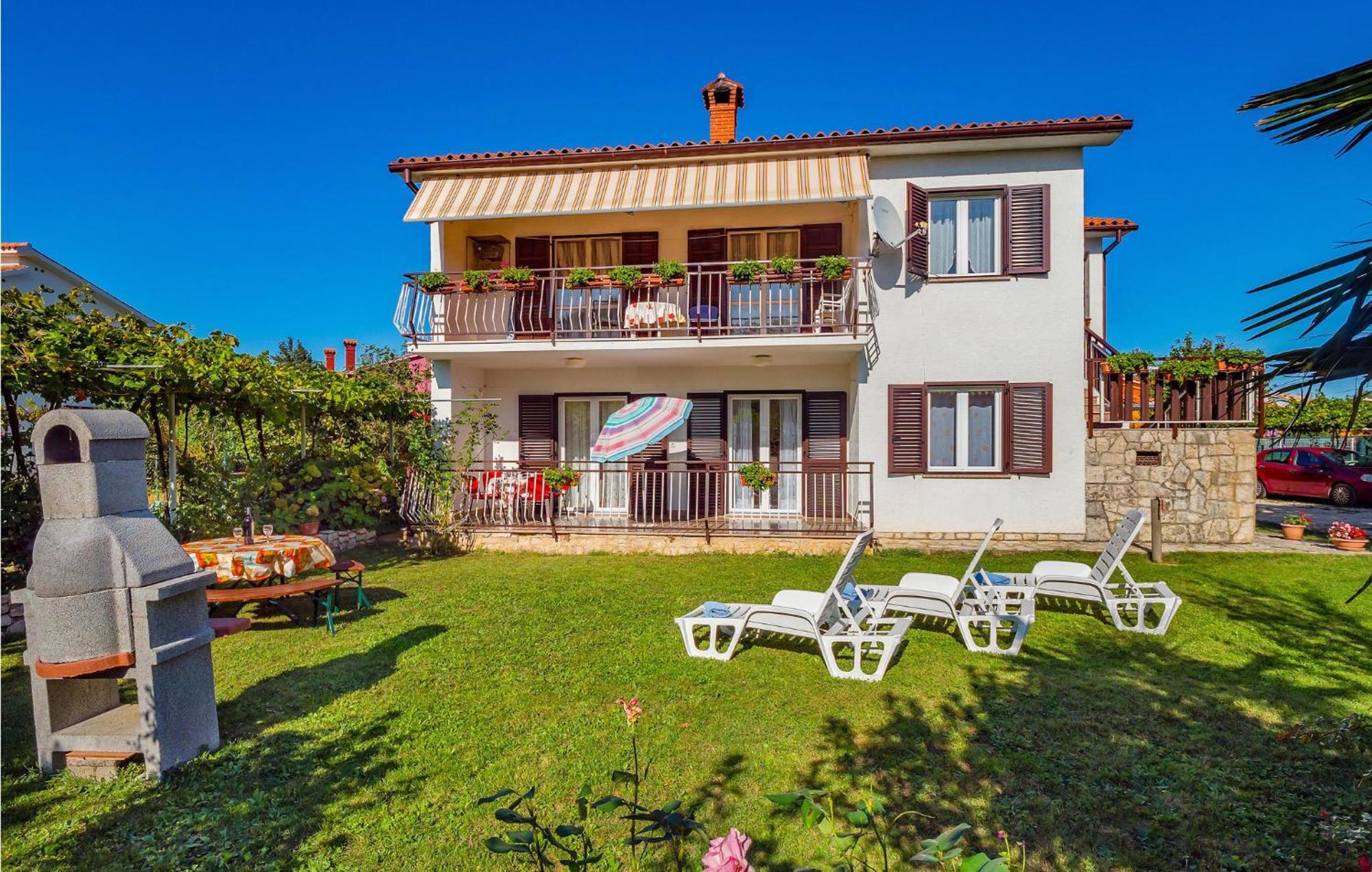 Awesome Apartment In Labin With Wifi Rasa Exterior photo